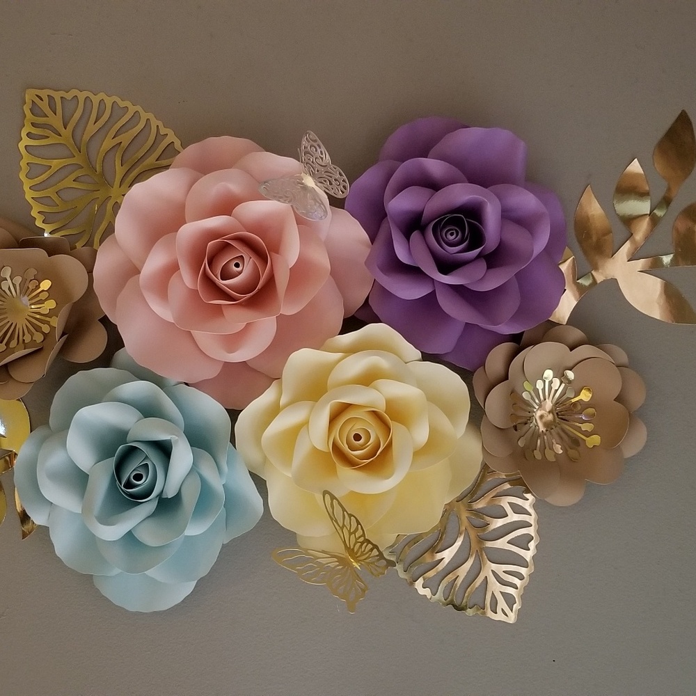 Paper flowers - Picture 3 of 6